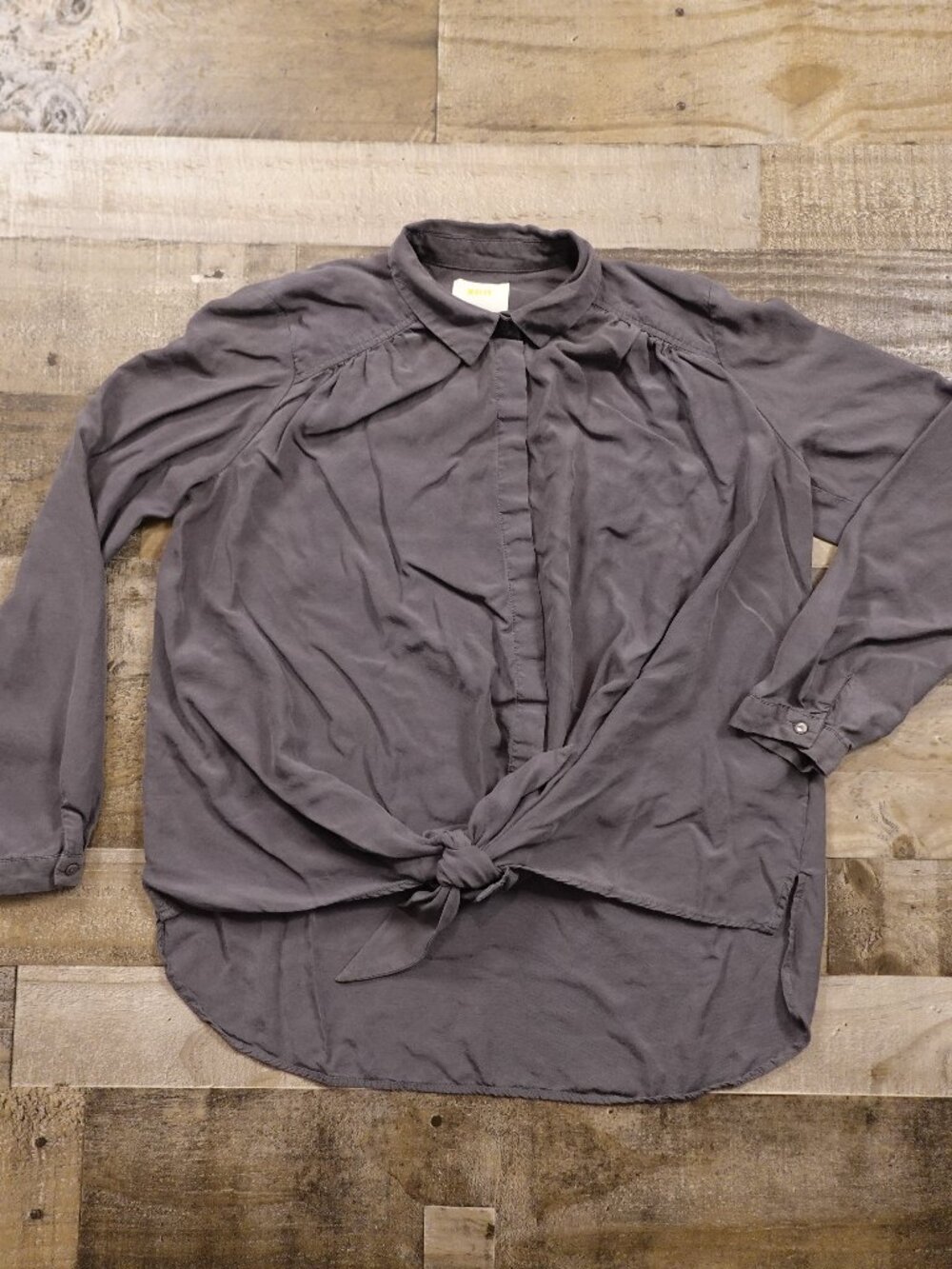 Maeve Tie Front Button Up Blouse Women’s Medium Gray Tencel Minimalist